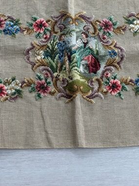 Dritz Vintage Needlepoint Canvas Courting Couple Floral 100% Wool Madeira